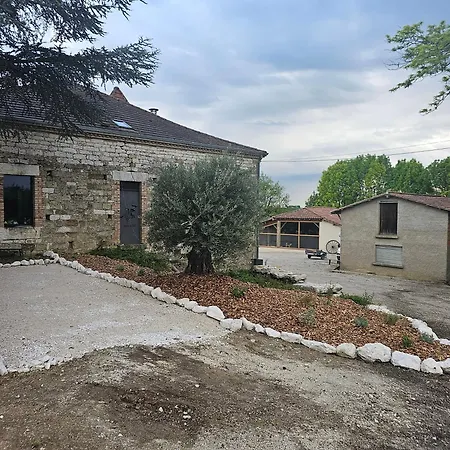 Domaine De Massoulac Hébergement de vacances Molières
