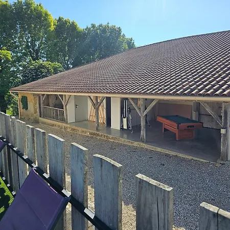 Prázdninový dům Domaine De Massoulac