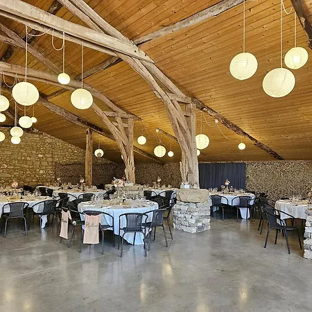 Domaine De Massoulac * Molières