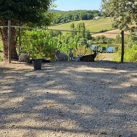 Hébergement de vacances Domaine De Massoulac *