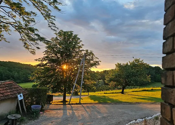 Domaine De Massoulac * Molières