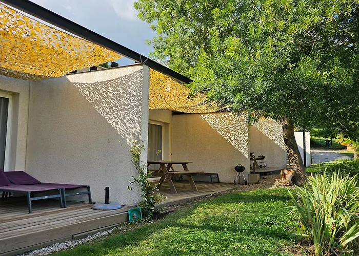 Ferienhaus Domaine De Massoulac